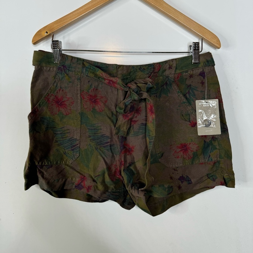 Sanctuary for Anthropologie NWT Green Tropical Floral Linen Blend Shorts Size 28